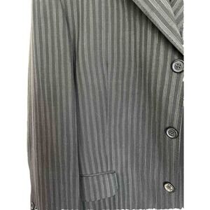 Robert Heyman Giovanni Men's Suit, Mohair/wool, Grey And‎ White Pinstripe. 46R"